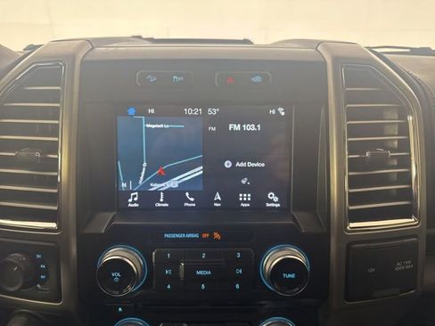 Used 2016 Ford F150 Platinum w/ Equipment Group 701A Luxury image 15