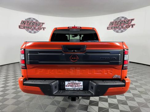 Used 2025 Nissan Frontier PRO-4X w/ Pro Convenience Package AWD/4WD image 6