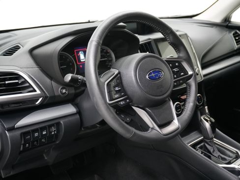 Used 2019 Subaru Forester Limited w/ Popular Package #3 image 9