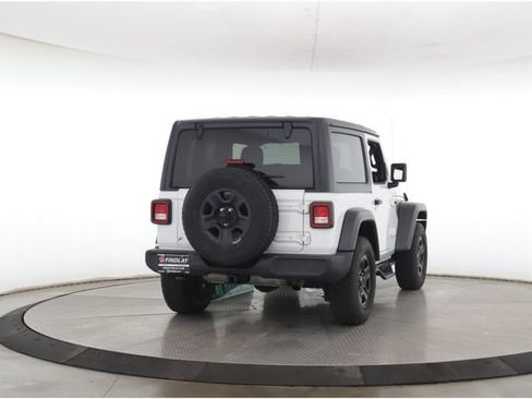 Used 2018 Jeep Wrangler Sport AWD/4WD image 8