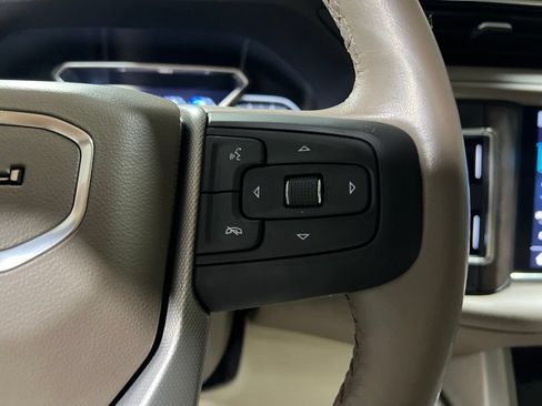 Used 2021 GMC Yukon Denali w/ LPO, Illumination Package RWD image 34