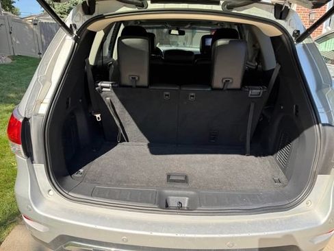 Used 2015 Nissan Pathfinder SL w/ SL Premium Package FWD image 8