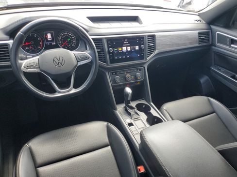 Used 2020 Volkswagen Atlas Cross Sport SE FWD image 13