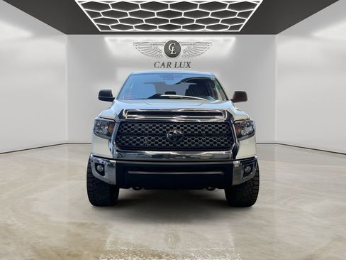 Used 2020 Toyota Tundra SR5 w/ SR5 Convenience Package image 8