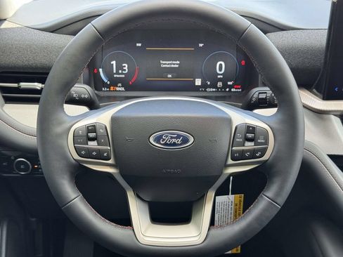 New 2026 Ford Explorer Active w/ Active Comfort Package AWD/4WD image 9