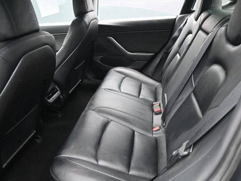 Used 2018 Tesla Model 3 Performance image 25