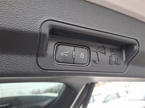 Certified 2023 Ford Explorer XLT w/ Equipment Group 202A image 31