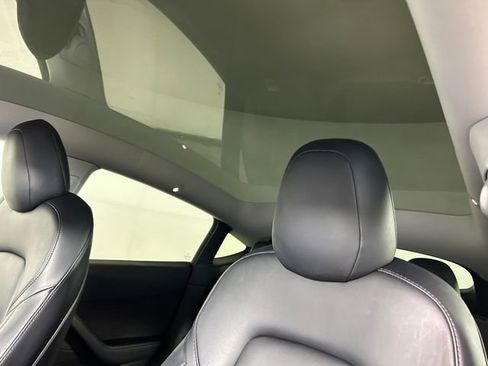 Used 2021 Tesla Model Y Long Range image 13