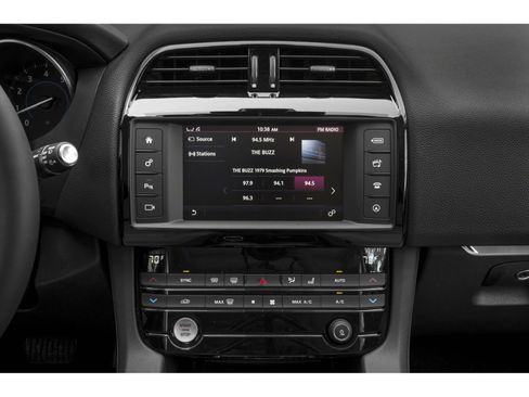 Used 2018 Jaguar F-PACE Premium image 56