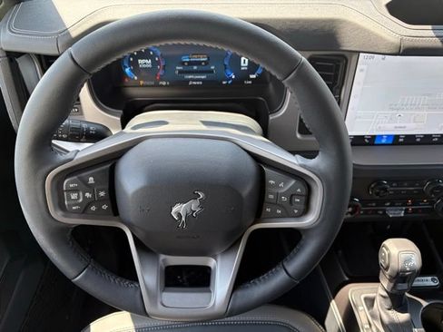 New 2026 Ford Bronco Outer Banks AWD/4WD image 23