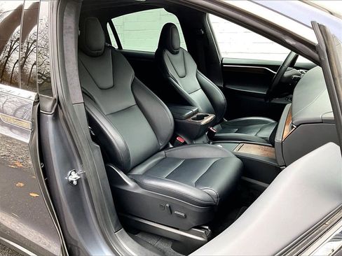 Used 2020 Tesla Model X Long Range image 12