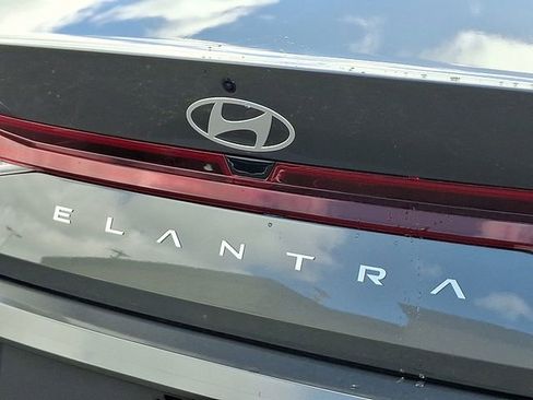 New 2026 Hyundai Elantra SE w/ Cargo Package FWD image 10