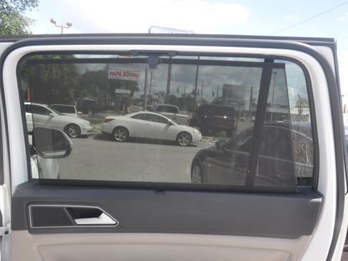 Used 2018 Volkswagen Atlas SE FWD image 36