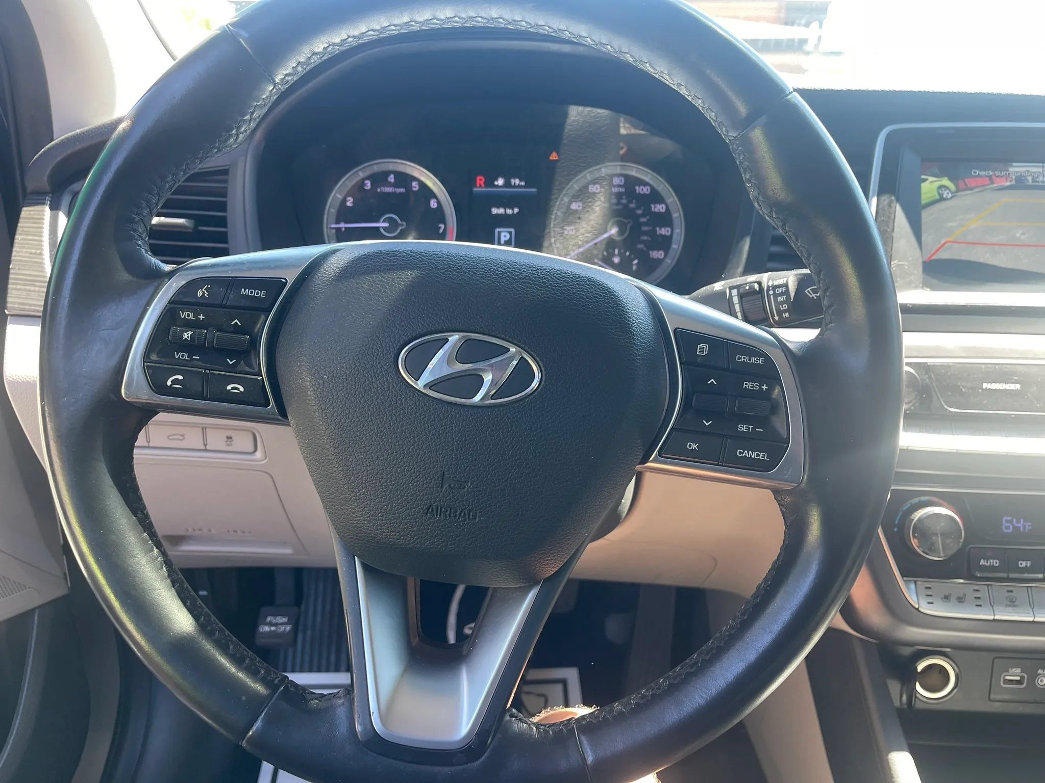 Used 2018 Hyundai Sonata Limited w/ Cargo Package FWD image 32