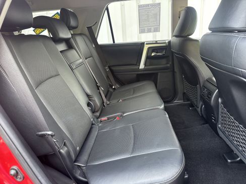 Used 2018 Toyota 4Runner Limited AWD/4WD image 15