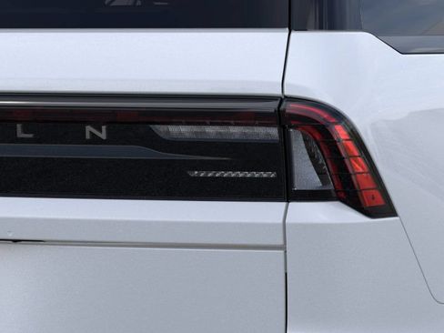 New 2026 Lincoln Navigator Reserve w/ Jet Appearance Package AWD/4WD image 21