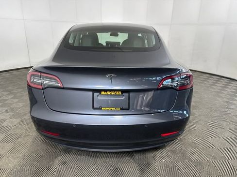 Used 2018 Tesla Model 3 Long Range image 4
