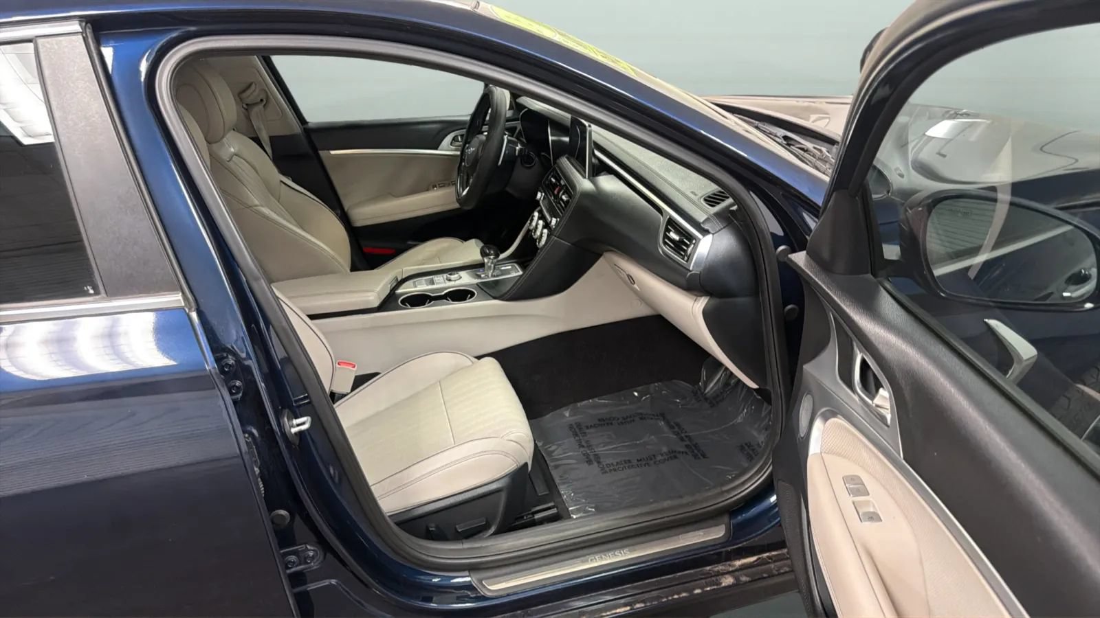 Used 2019 Genesis G70 2.0T Advanced w/ Elite Package RWD image 22
