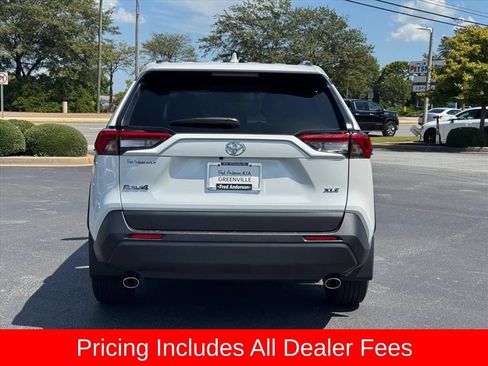 Used 2025 Toyota RAV4 XLE Premium FWD image 4