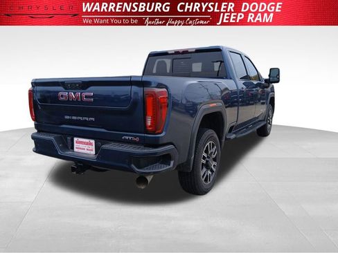 Used 2022 GMC Sierra 2500 AT4 w/ AT4 Preferred Package image 3