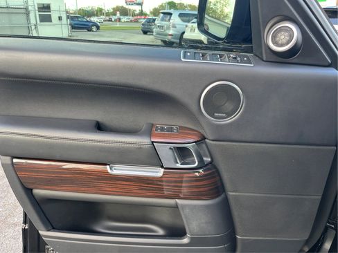 Used 2017 Land Rover Range Rover Long Wheelbase Supercharged image 21