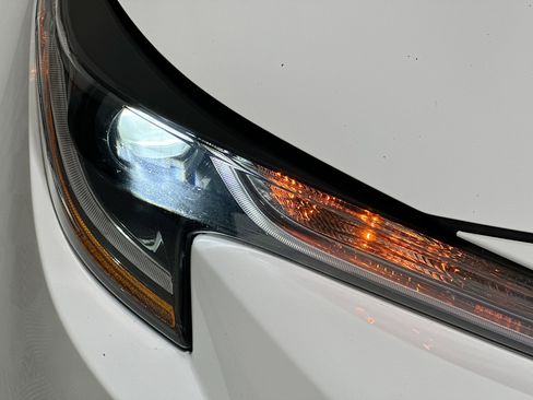 Used 2023 Toyota Corolla LE image 9