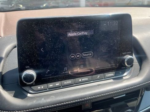 Used 2022 Nissan Rogue SV FWD image 7