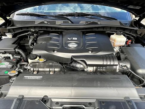 Used 2021 Nissan Armada SL w/ Captain's Chairs Package image 9