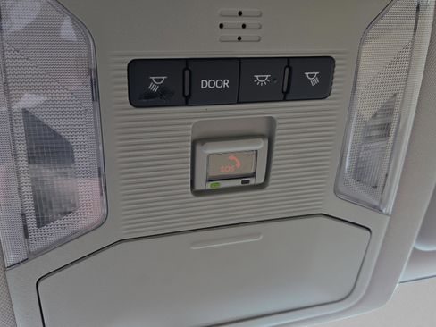Certified 2025 Toyota RAV4 LE FWD image 29