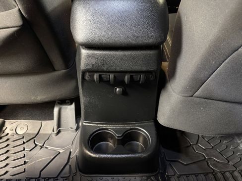 Used 2016 Jeep Wrangler Unlimited Sahara w/ Connectivity Group image 16