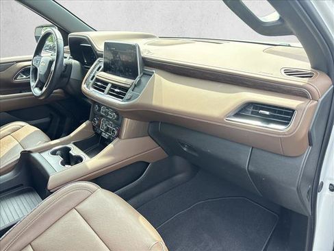 Used 2024 Chevrolet Tahoe High Country w/ Advanced Technology Package AWD/4WD image 27