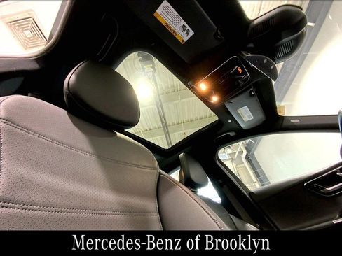 Used 2022 Mercedes-Benz C 300 4MATIC Sedan image 18