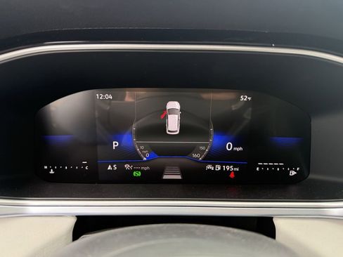 New 2026 Volkswagen Taos SE FWD image 17