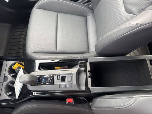 Used 2024 Toyota Prius Limited image 22