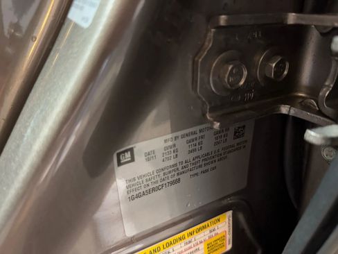 Used 2012 Buick LaCrosse image 28