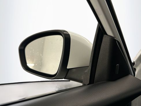 Used 2024 Nissan Sentra SV image 16