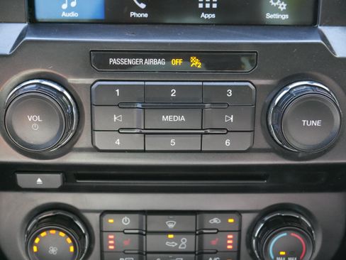 Used 2018 Ford F150 XLT w/ Equipment Group 302A Luxury AWD/4WD image 20