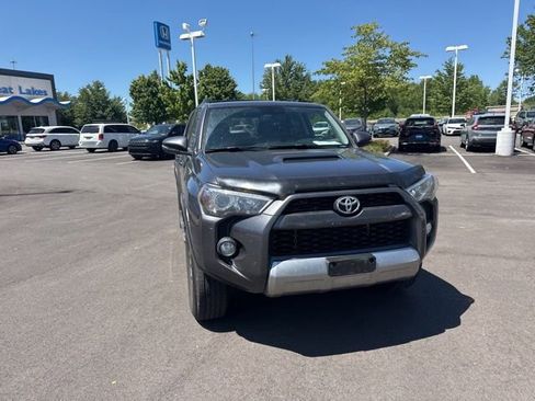 Used 2019 Toyota 4Runner TRD Off-Road Premium AWD/4WD image 4