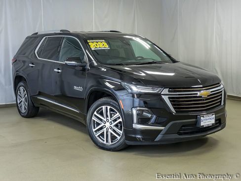 Used 2023 Chevrolet Traverse High Country AWD/4WD image 2