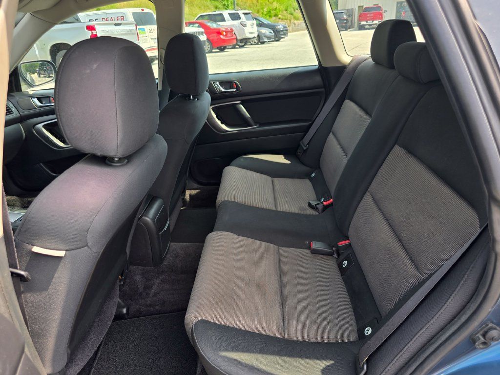 Used 2005 Subaru Legacy 2.5i AWD/4WD image 9