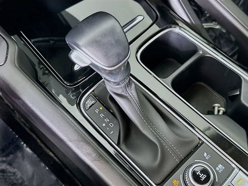 Used 2025 Kia Telluride S image 32