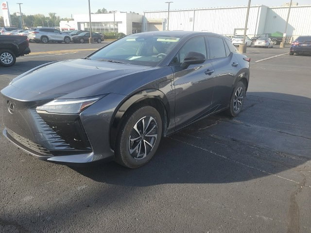 Used 2024 Lexus RZ 300e Premium w/ Accessory Package (2T) FWD image 3