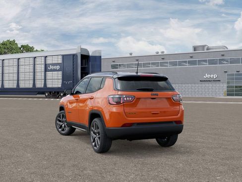 Used 2026 Jeep Compass Limited image 3