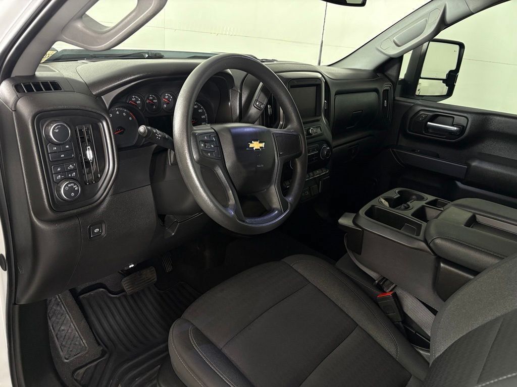 Used 2024 Chevrolet Silverado 2500 Custom w/ Custom Value Package AWD/4WD image 17