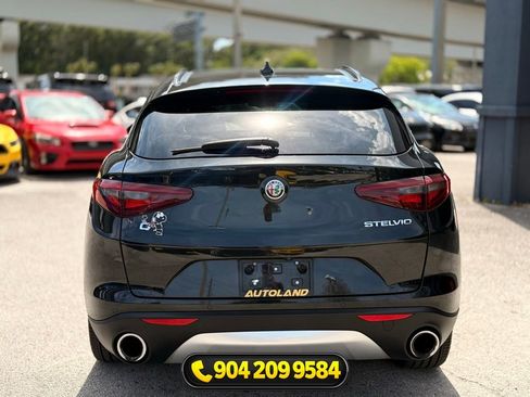 Used 2018 Alfa Romeo Stelvio Sport w/ Quick Order Package 22J Sport AWD/4WD image 4