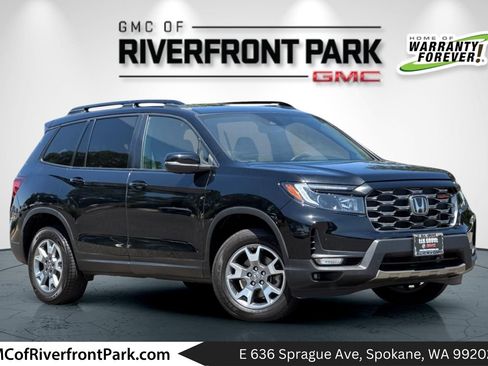 Used 2023 Honda Passport TrailSport image 1