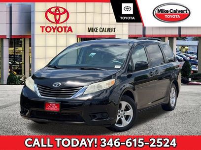 Used 2013 Toyota Sienna LE
