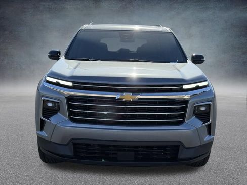 New 2026 Chevrolet Traverse LT image 9