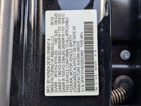 Used 2025 Honda Pilot TrailSport image 19