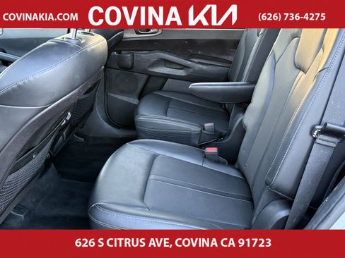 Used 2022 Kia Sorento EX w/ Panoramic Sunroof Package image 28